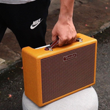 Loa Fender Monterey Tweed