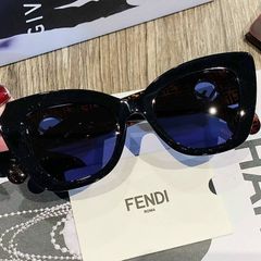  Kính thời trang Fendi 