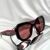 Kính thời trang Prada Red Mirrored Internal Silver Butterfly