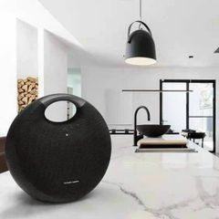  Loa Harman Kardon Onyx Studio 6 Portable Bluetooth Speaker 
