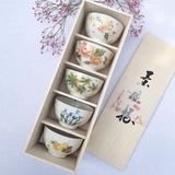 Chén bát nhiều màu sắc