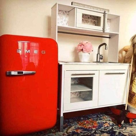 Tủ lạnh Mini Smeg FAB5RRD5 – Gia dụng xách tay Đức