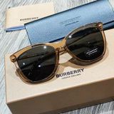 Kính thời trang Burberry