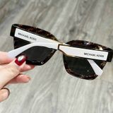 Kính thời trang Michael Kors