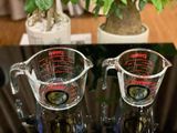 Ca Pyrex quốc dân dùng đong nước