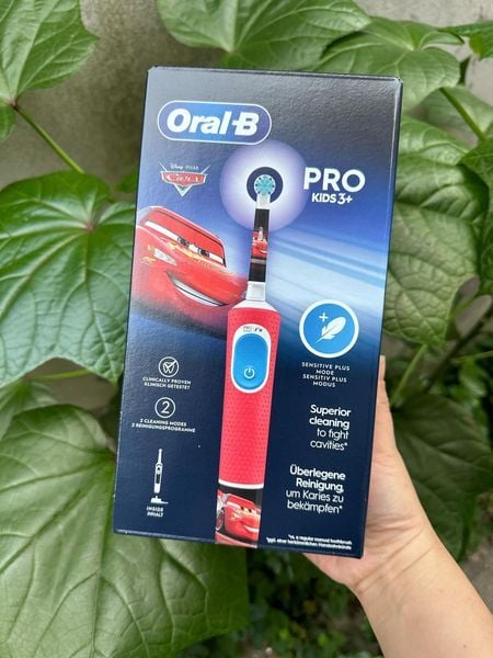 Bàn chải điện Oral B cho trẻ em từ 3 tuổi