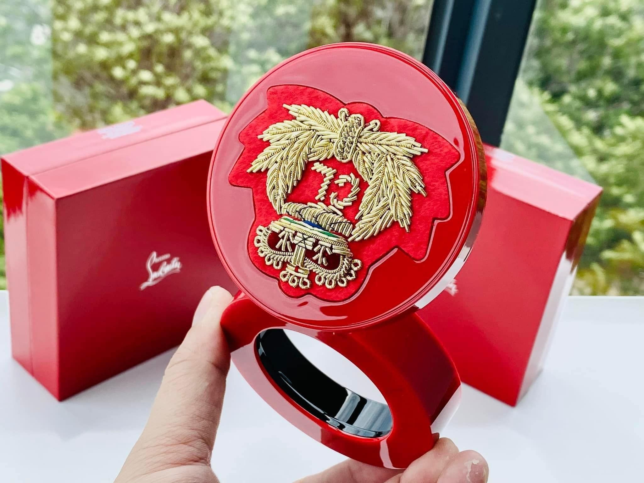 Cushion Christian Louboutin Beauty’s Teint Fétiche