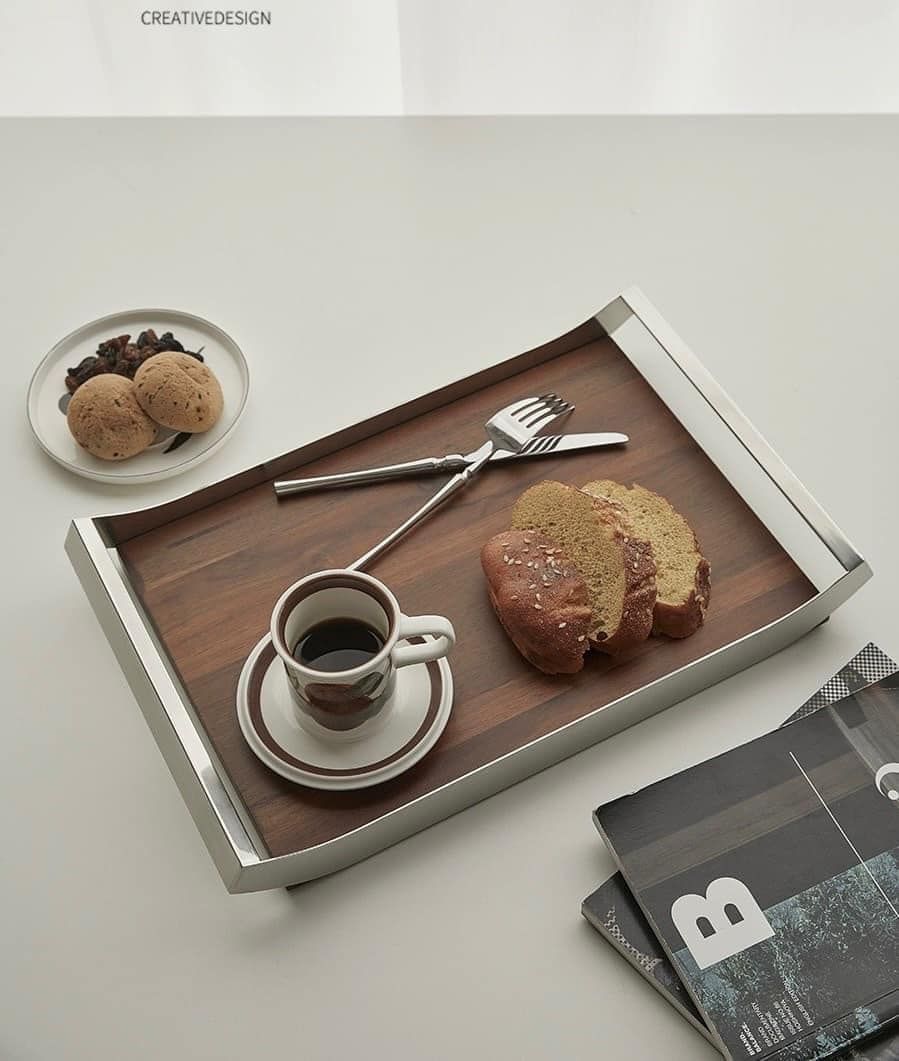 Khay gỗ nâu tay cầm Inox Creative Design