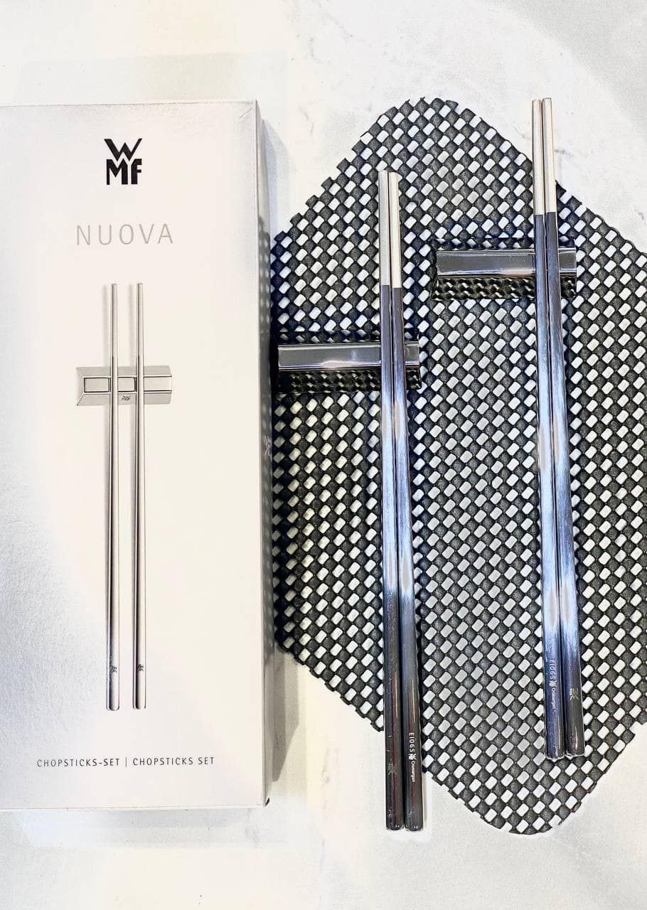 Bộ 2 đôi đũa WMF Nuova Chopsticks kèm gác đũa