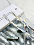 Bộ 2 đôi đũa WMF Nuova Chopsticks kèm gác đũa