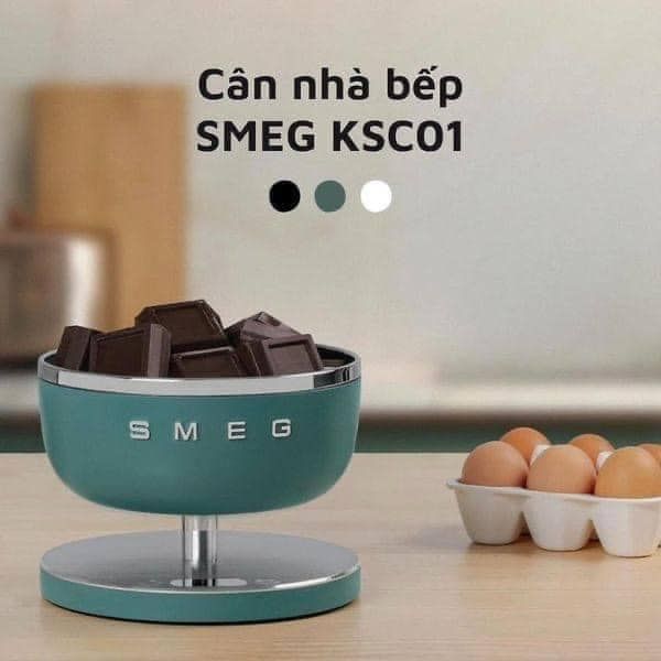 Cân nhà bếp Smeg màu xanh ngọc lục