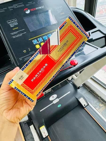 Xì gà Partagas Culebras 9 điếu xoắn quẩy