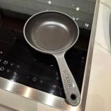 Chảo gang sâu lòng STAUB FRYING PAN CHE 16CM