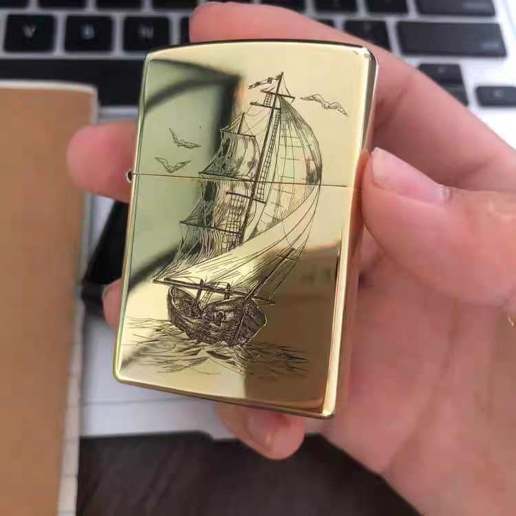 Bật lửa Zippo hình thuyền buồm