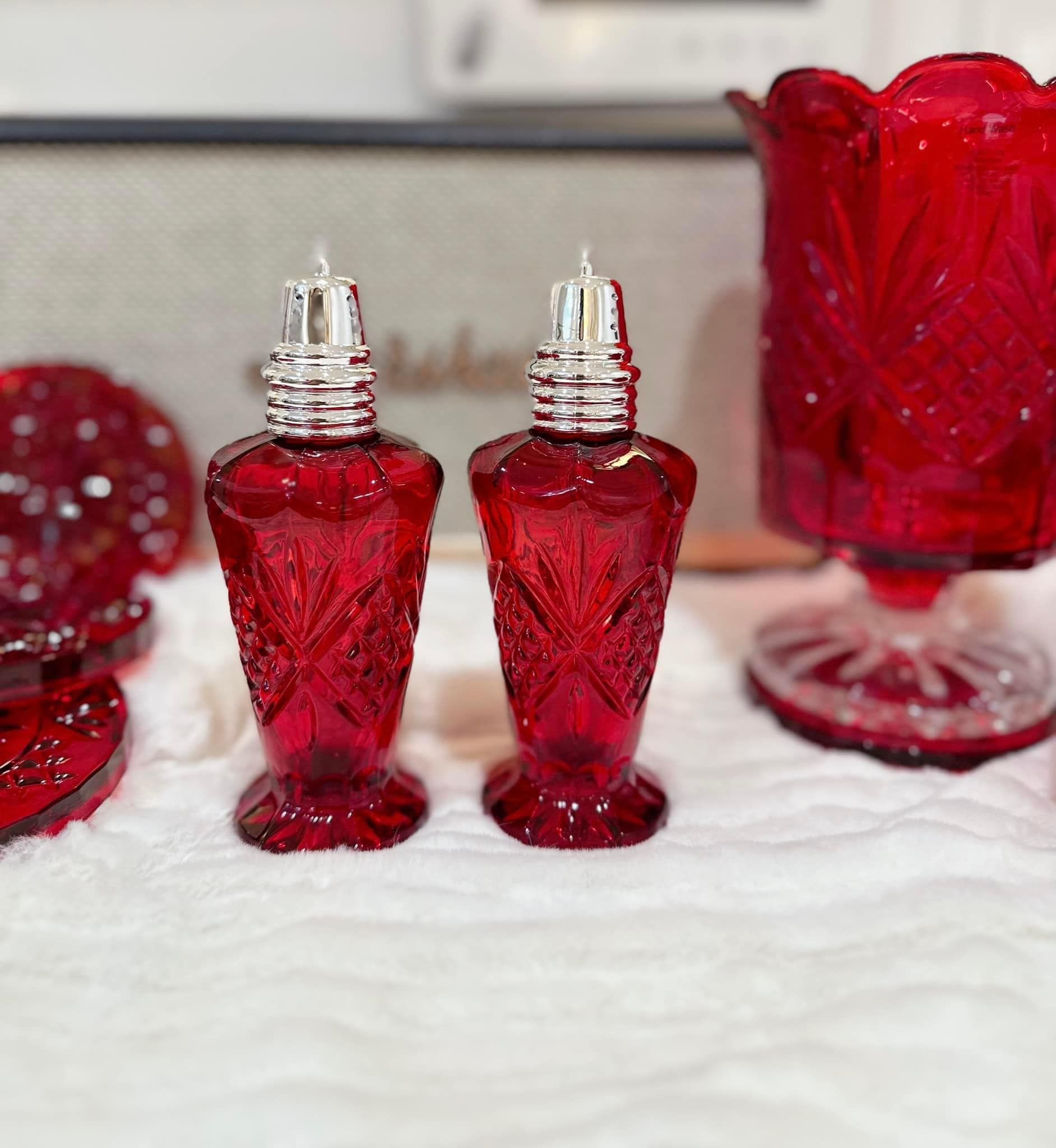 Bộ hai bình đựng tiêu muối Dublin màu đỏ