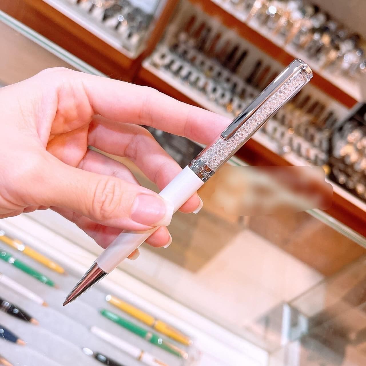 Bút bi xoay ánh kim Swarovski