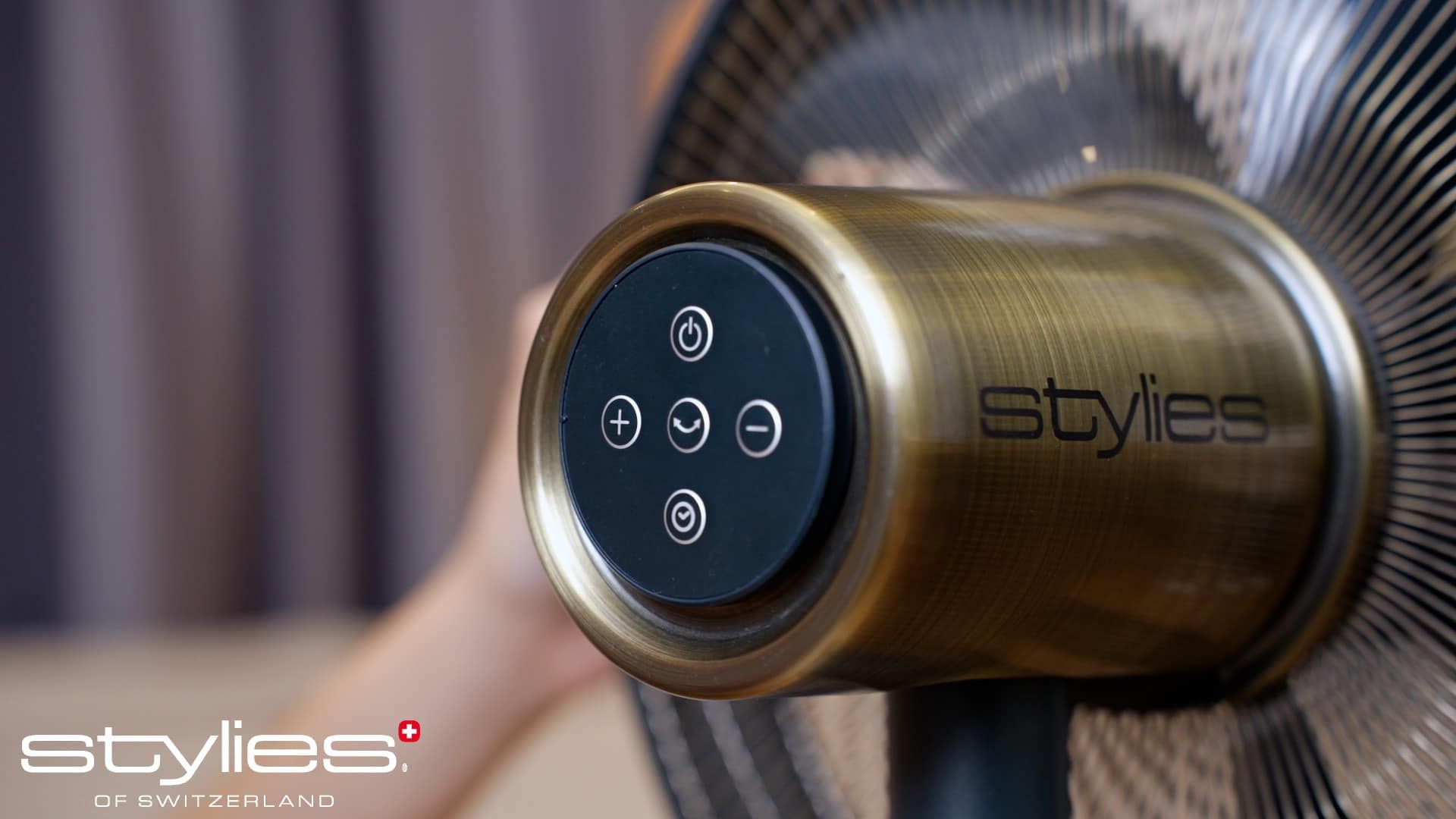 Quạt cây Stylies Uranus of Switzerland