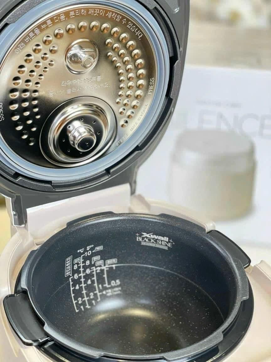 Nồi cơm điện cao tần áp suất kép Cuckoo Masterchef Silent CRP-NHTR