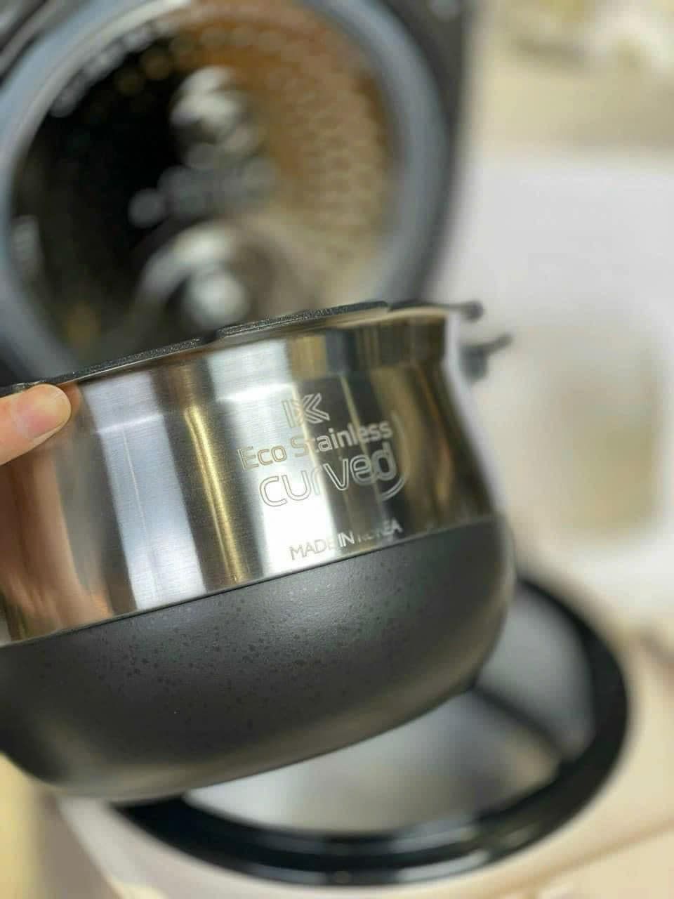 Nồi cơm điện cao tần áp suất kép Cuckoo Masterchef Silent CRP-NHTR