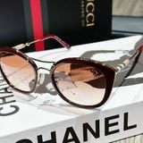 Kính thời trang Burbery màu đỏ siêu hiếm