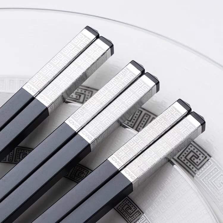 Đũa sợi thủy tinh hộp 10 đôi