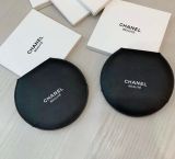 Gương gift để bàn Chanel