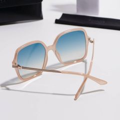 Kính thời trang Guess Gradient Green