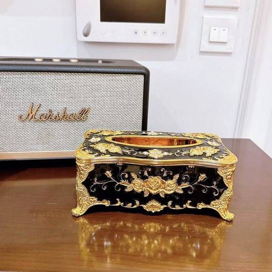 Hộp đựng khăn giấy Ornament