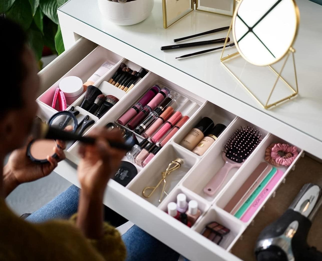 Khay chia ngăn kéo đựng đồ trang điểm Joseph Joseph 75010 Viva 12pc