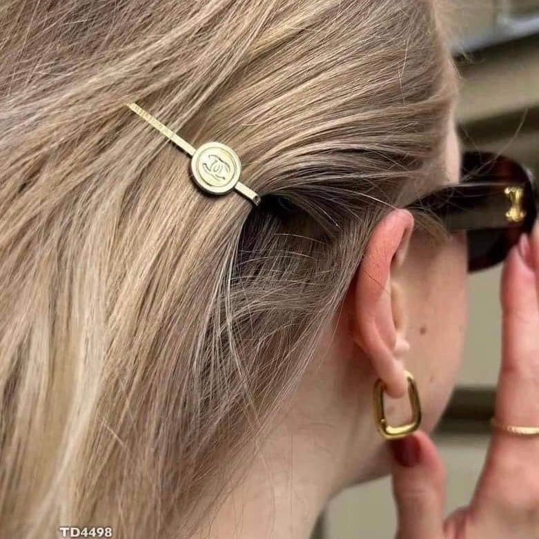 Bộ 3 chiếc kẹp tóc Chanel gift