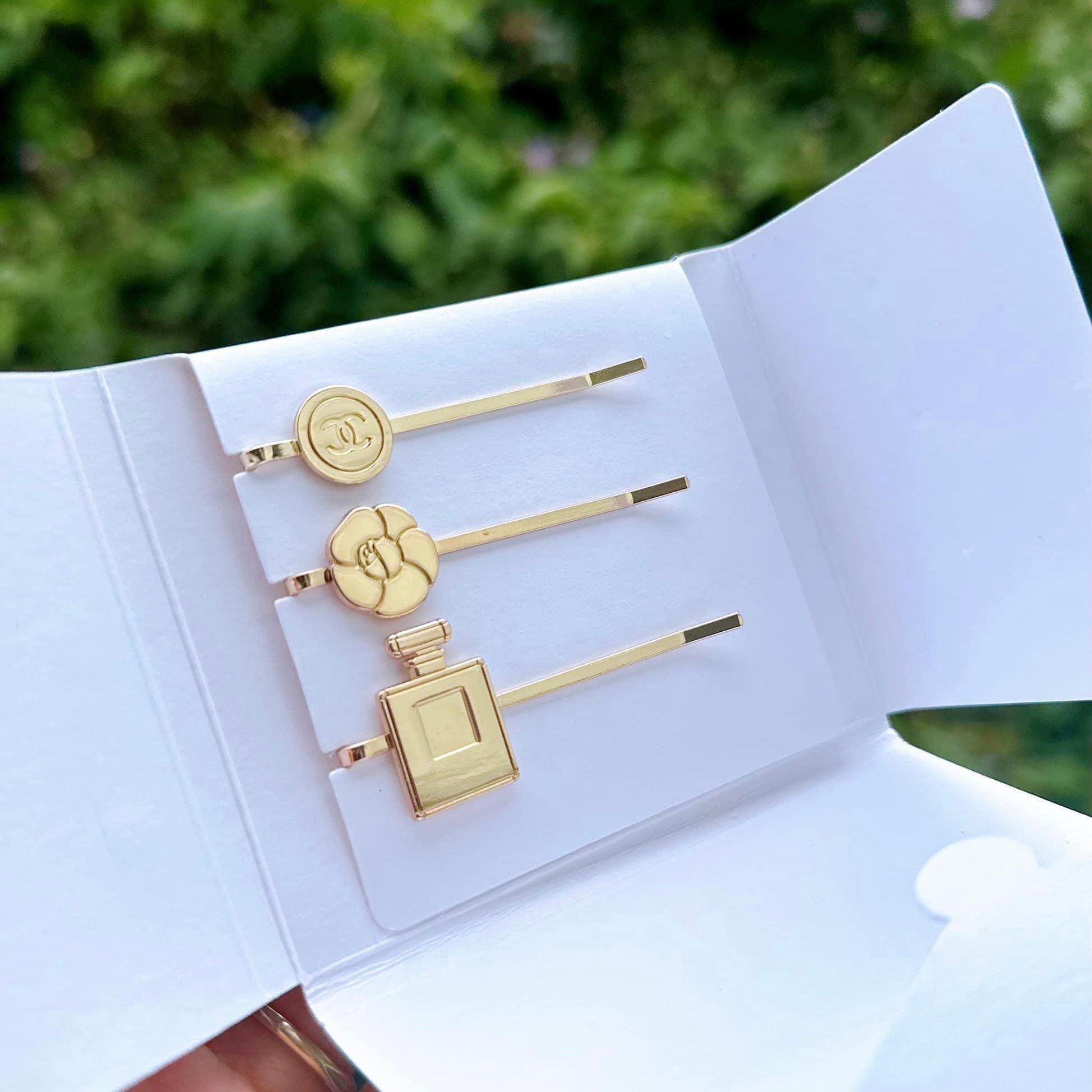 Bộ 3 chiếc kẹp tóc Chanel gift