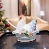 Âu sứ có nắp hình gà mái