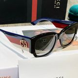 Kính thời trang Gucci made in Italy