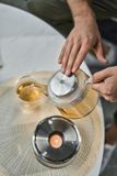 Ấm trà kèm đế hâm nóng Zwilling Sorrento