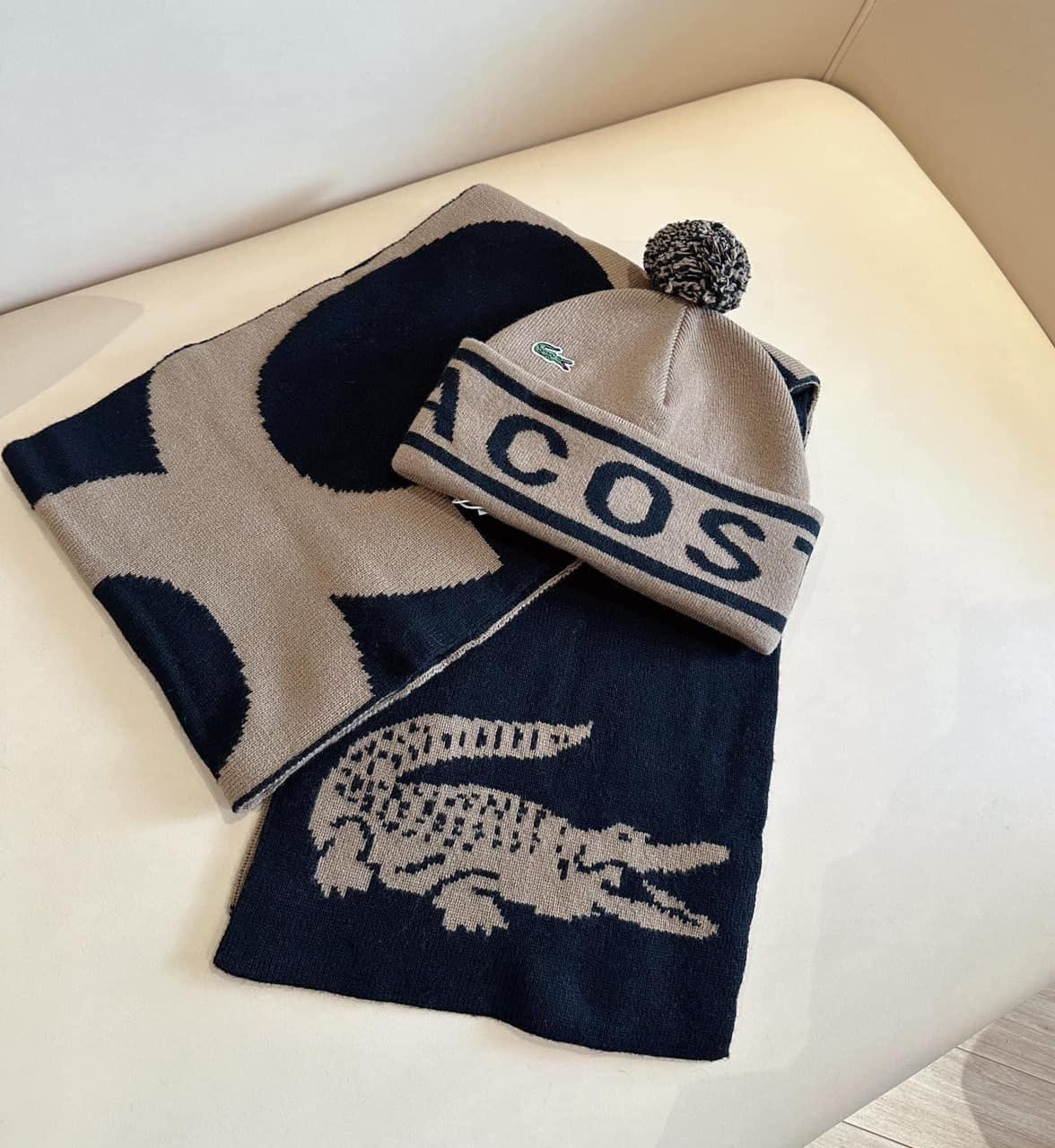 Khăn mũ len Lacoste