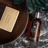 Sữa tắm nam Molton Brown Re-Charge Black Pepper
