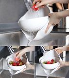 Bộ rổ xoay kèm khay hứng nước Rolling Colander