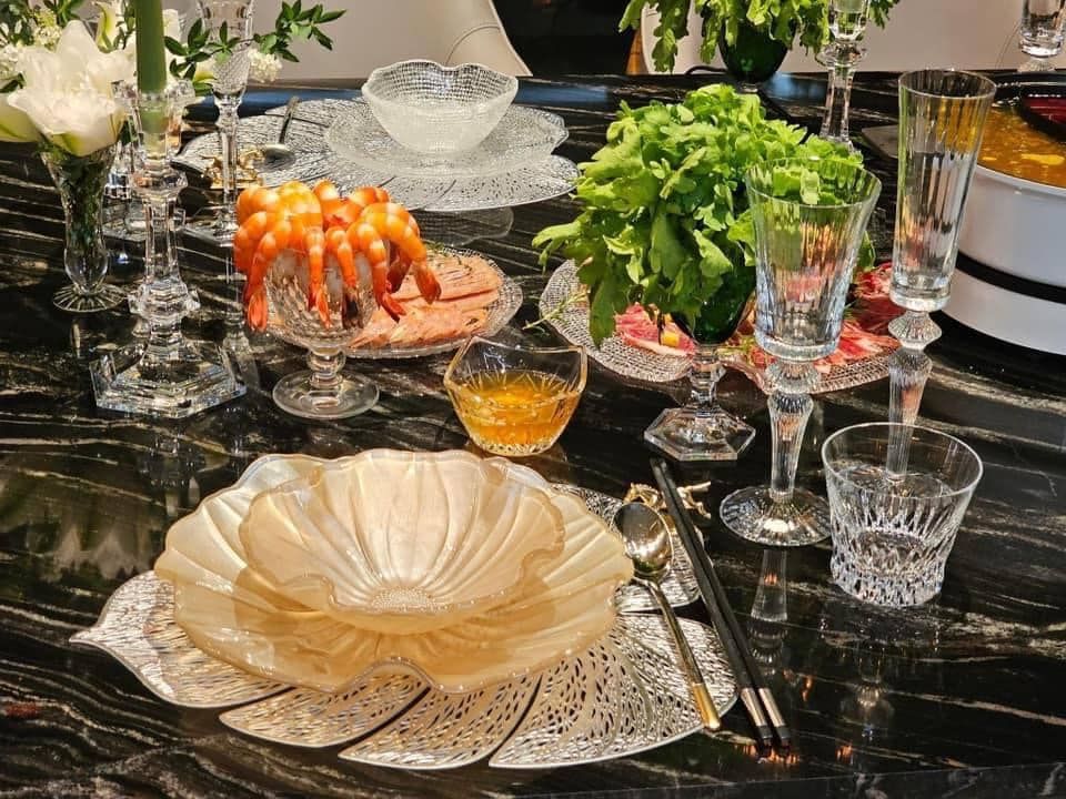 Bộ tấm lót bàn ăn 8 miếng Evevda hình chiếc lá