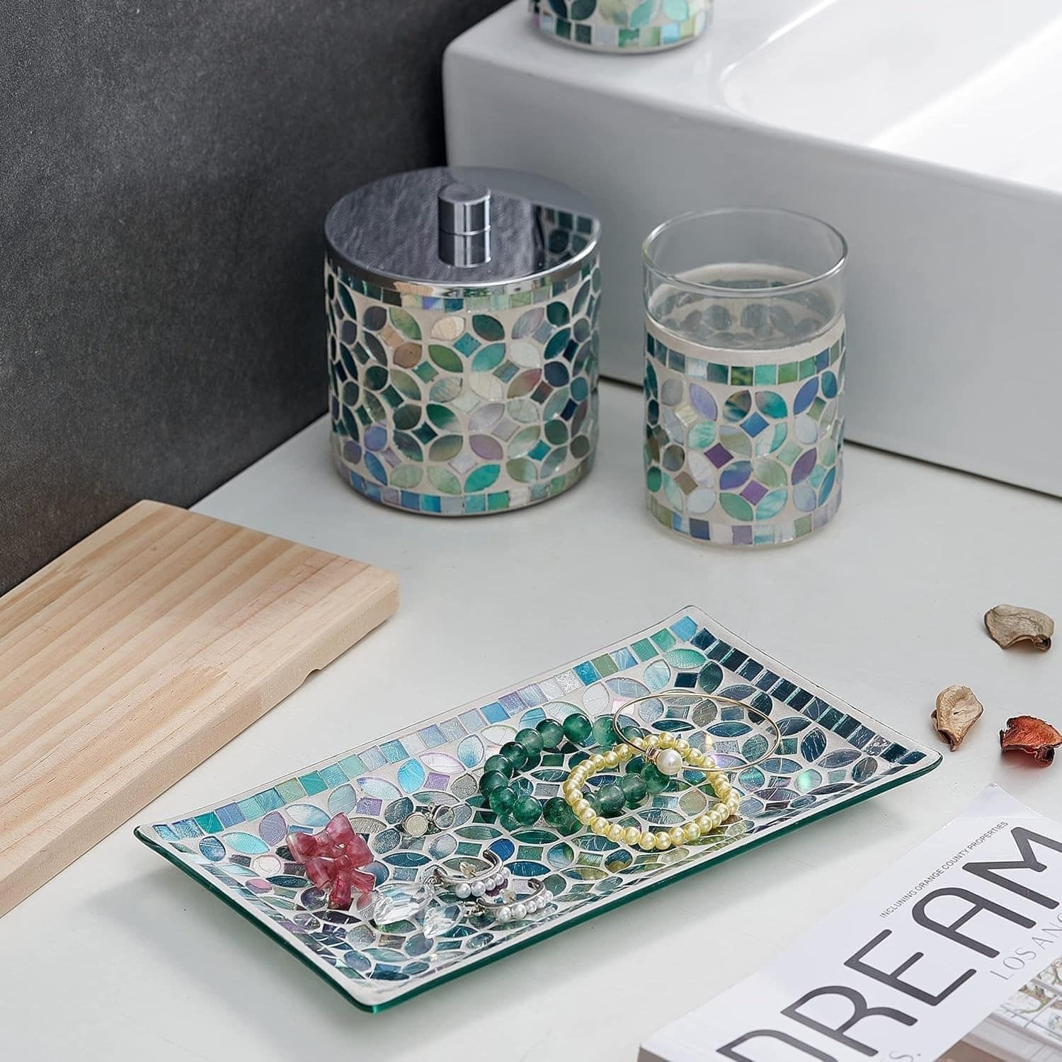 Bộ đồ dùng nhà vệ sinh 5 món Kmwares Amber Blue Green