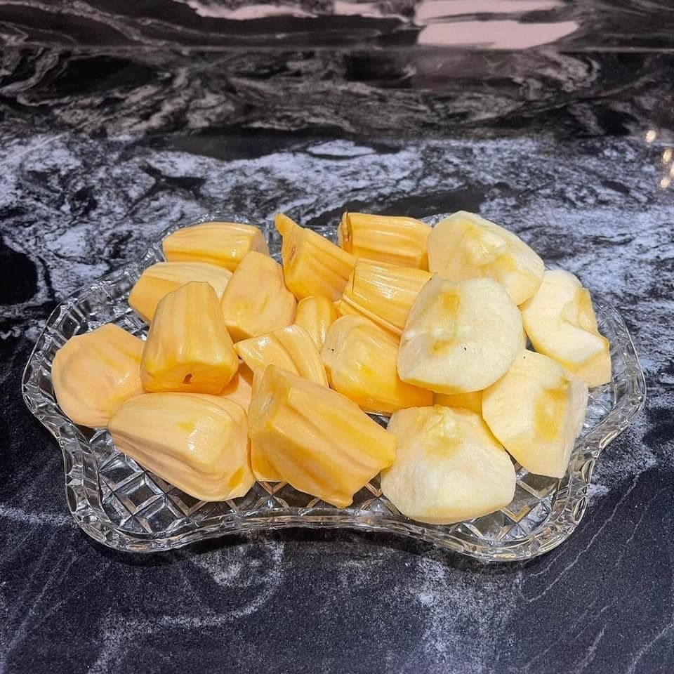 Đĩa pha lê Bohemia Crystal Diamond Cut 30.5cm