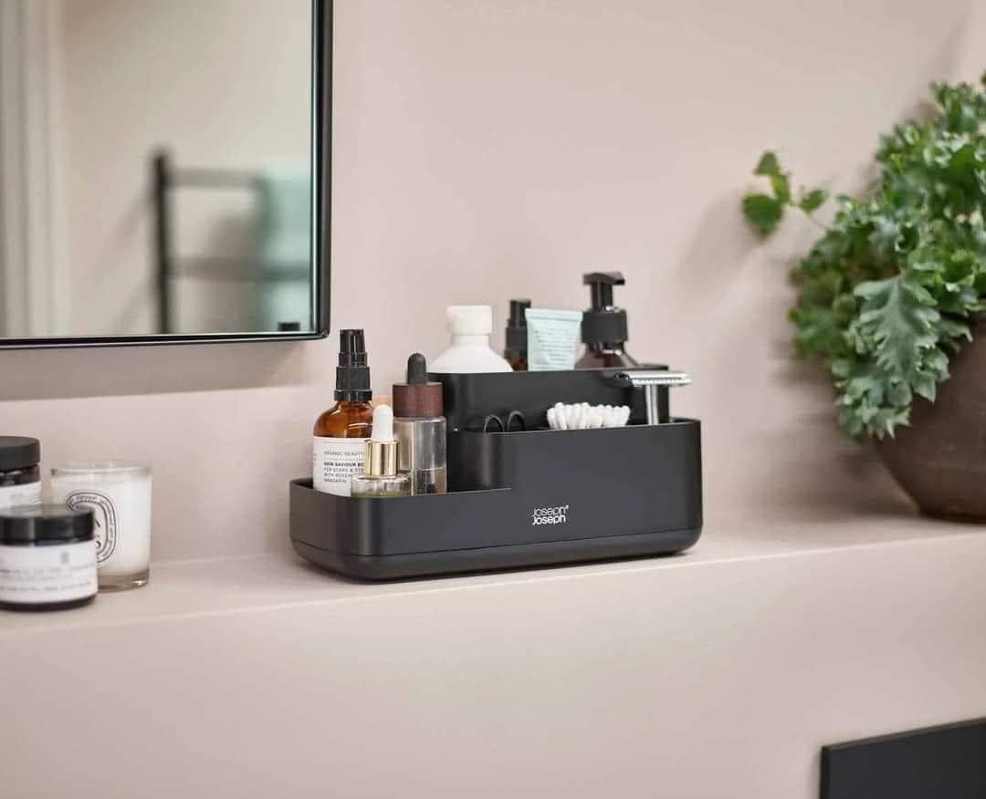 Hộp đựng vật dụng nhà tắm Joseph Joseph 70600 - Màu đen nhám