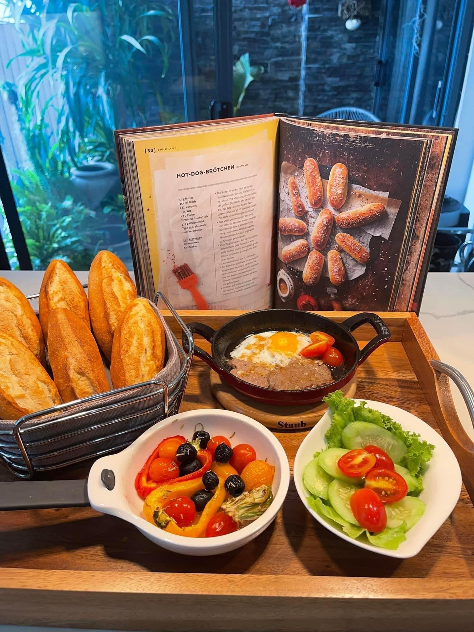 Rổ bánh mì Blomus 20cm màu ghi