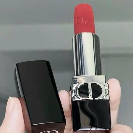Son Dior velvet 720 màu đỏ nâu
