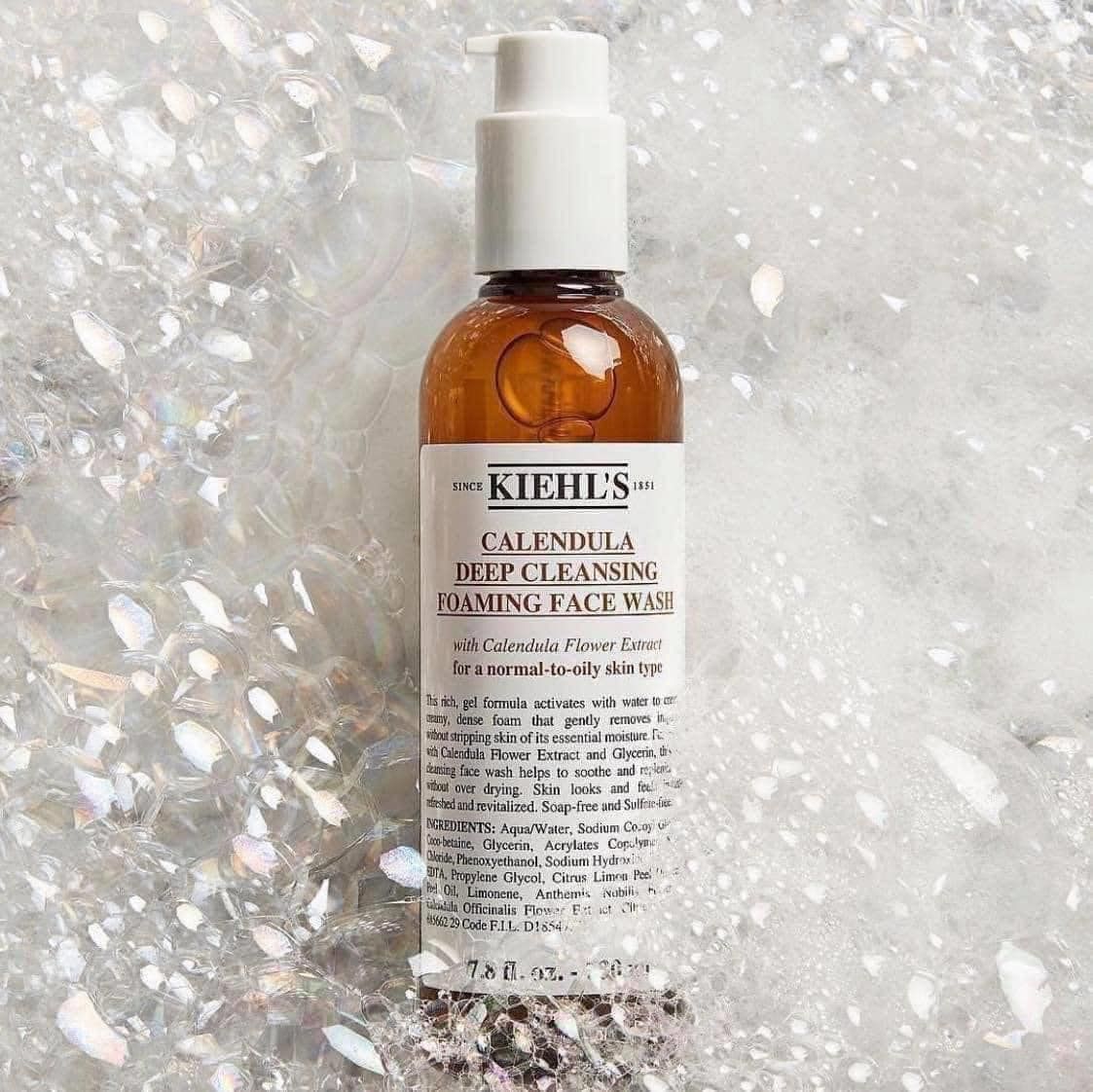 Sữa rửa mặt hoa cúc Kiehls 230ml