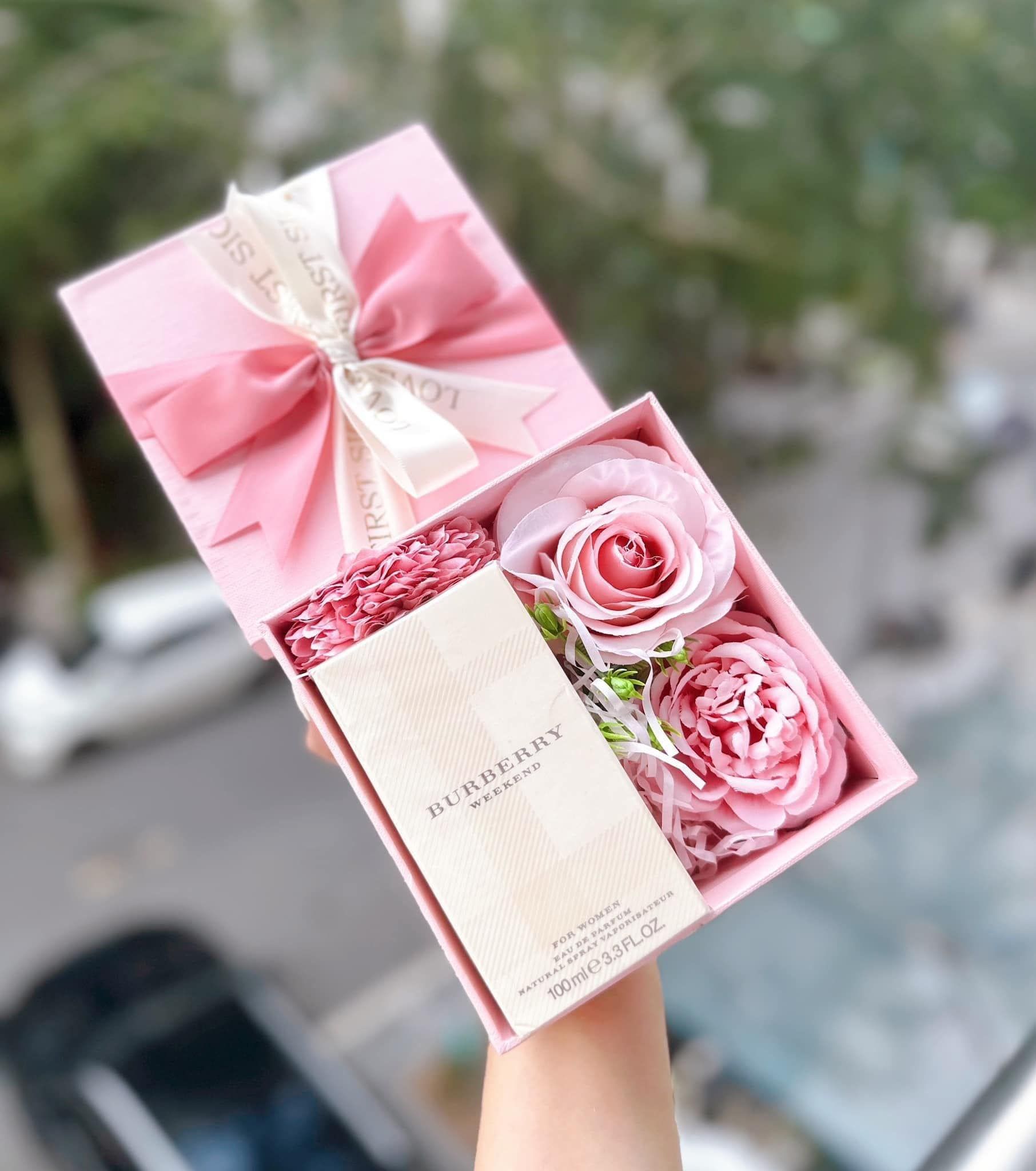 Nước hoa nữ Burberry Weekend 100ml