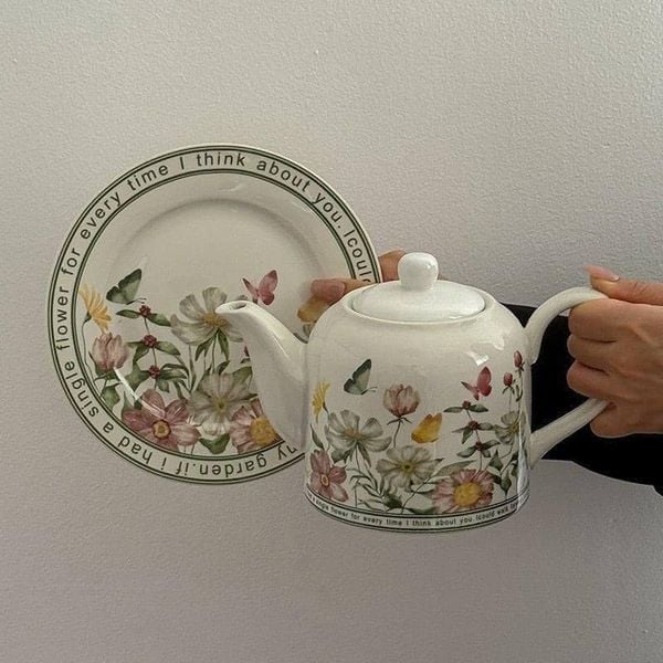 Bộ ấm trà và đĩa lót, tách trà hoa mùa xuân