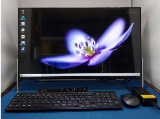 FUJITSU ESPRIMO FH77/C2