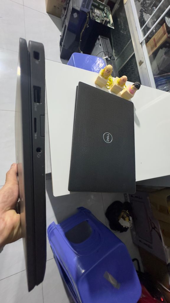 DELL LATITUDE 7390 CẢM ỨNG
