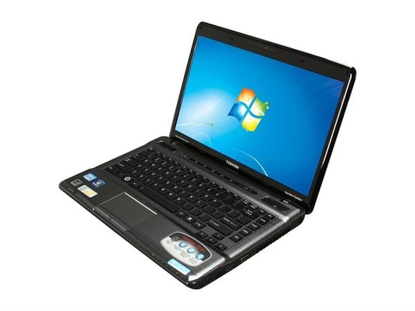 TOSHIBA SATELLITE P745
