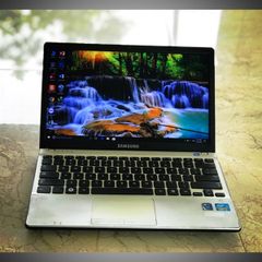 SAMSUNG NP350U